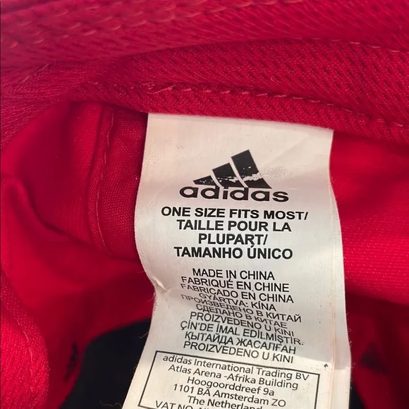 Adidas Manchester United Red Cap - Picture 5 of 6